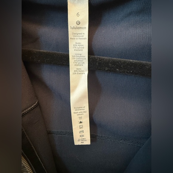 Lululemon Fitted Classic Zip-Up Hoodie Gray/Blue size 6 EXCELLENT Condition - Picture 4 of 8